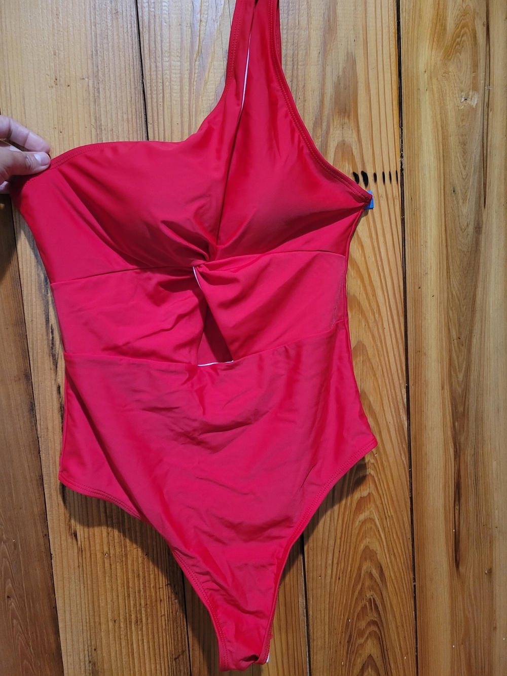 SHEIN Hot Red One-Shoulder Twist One-Piece Swimsuit - Picture 3 of 13